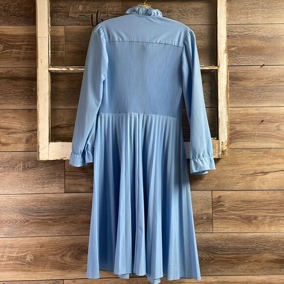 Ladies Powder Blue Vintage 70’s Ruffled Pleated Dress, See Description - Picture 6 of 6